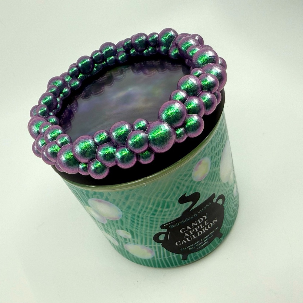 Bath & Body Works Candy Apple Cauldron 3 Wick Candle w/ Iridescent Bubbling Lid!